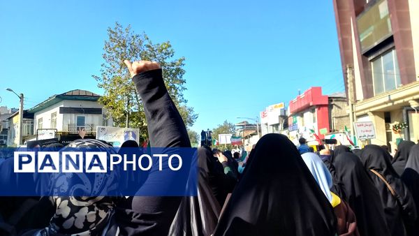 راهپیمایی ۱۳ آبان در قائمشهر