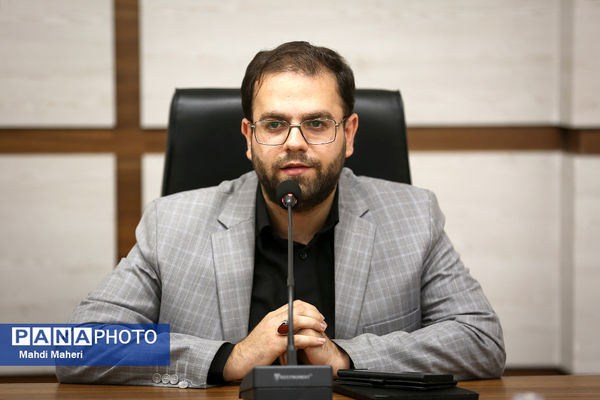 تکریم و معارفه قائم مقام سازمان دانش‌آموزی جمهوری اسلامی ایران