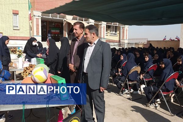 هفته سلامت روان در مدرسه اختر صدوقی شهرستان پیشوا 