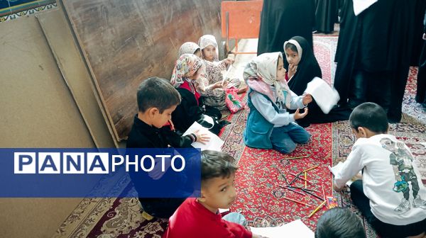 برپایی غرفه کودک در نماز جمعه کاشمر