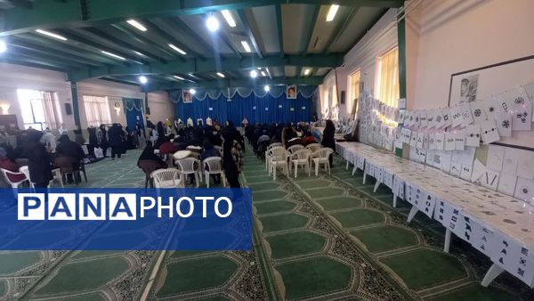 نمایشگاه هنر در دبیرستان دخترانه نور دانش