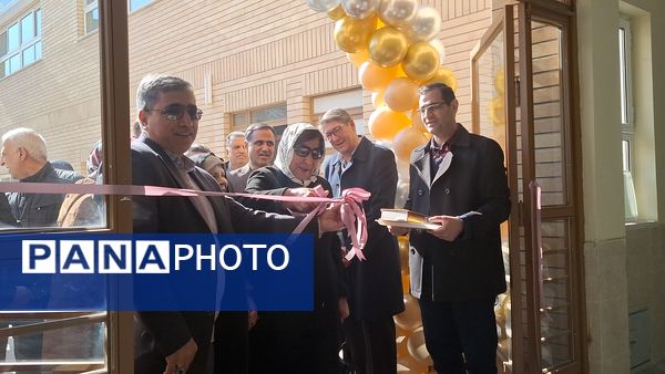 افتتاحیه همزمان 2 مدرسه خیرساز توسط 2 بانوی خیر نیک‌اندیش در ناحیه۴ اصفهان