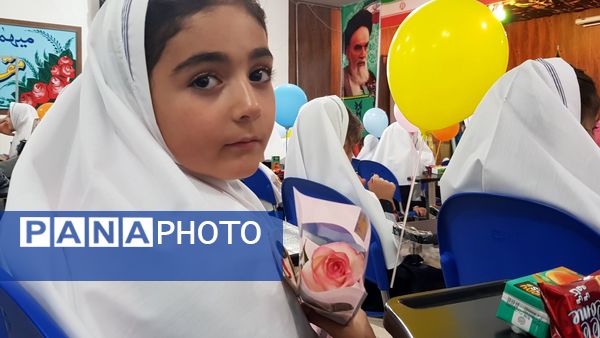 جشن شکوفه‌های دبستان دخترانه سما شیروان 