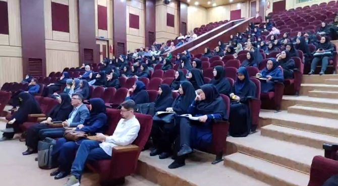برگزاری سمینار تخصصی آموزشی ویژه مدیران مدارس ابتدایی دولتی و غیر دولتی ناحیه۳ 