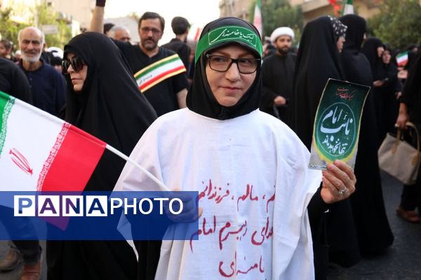 اعلام انزجار مردم قم از یاوه گویی‌های استکبار جهانی با راهپیمایی «عهد خون»