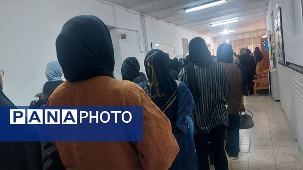 انتخابات انجمن اولیا و مربیان در دبیرستان مستوفی نیشابور 