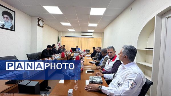 جلسه هماهنگی کمیته فنی مدیریت بحران استان بوشهر برای برگزاری مانور سراسری زلزله در مدارس