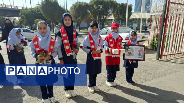 تجلیل از آتش نشانان قهرمانان حماسه آفرین در محل ایستگاه ۵ آتش نشانی مشهد