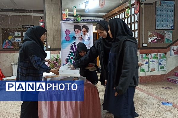 جشن دهه‌ فجر و میلاد حضرت عباس (ع) در مدارس ناحیه 2 شهرری 