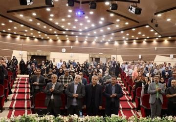  آئین تجلیل از بازنشستگان و پیشکسوتان آموزش و پرورش ناحیه یک اصفهان
