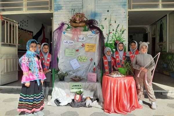  جشن روز کودک در دبستان نیایش 