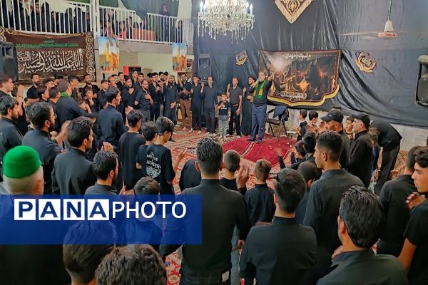 مراسم عزاداری آقا ابا عبدالله الحسین (ع) در شب عاشورا حسینی در شهر بار 