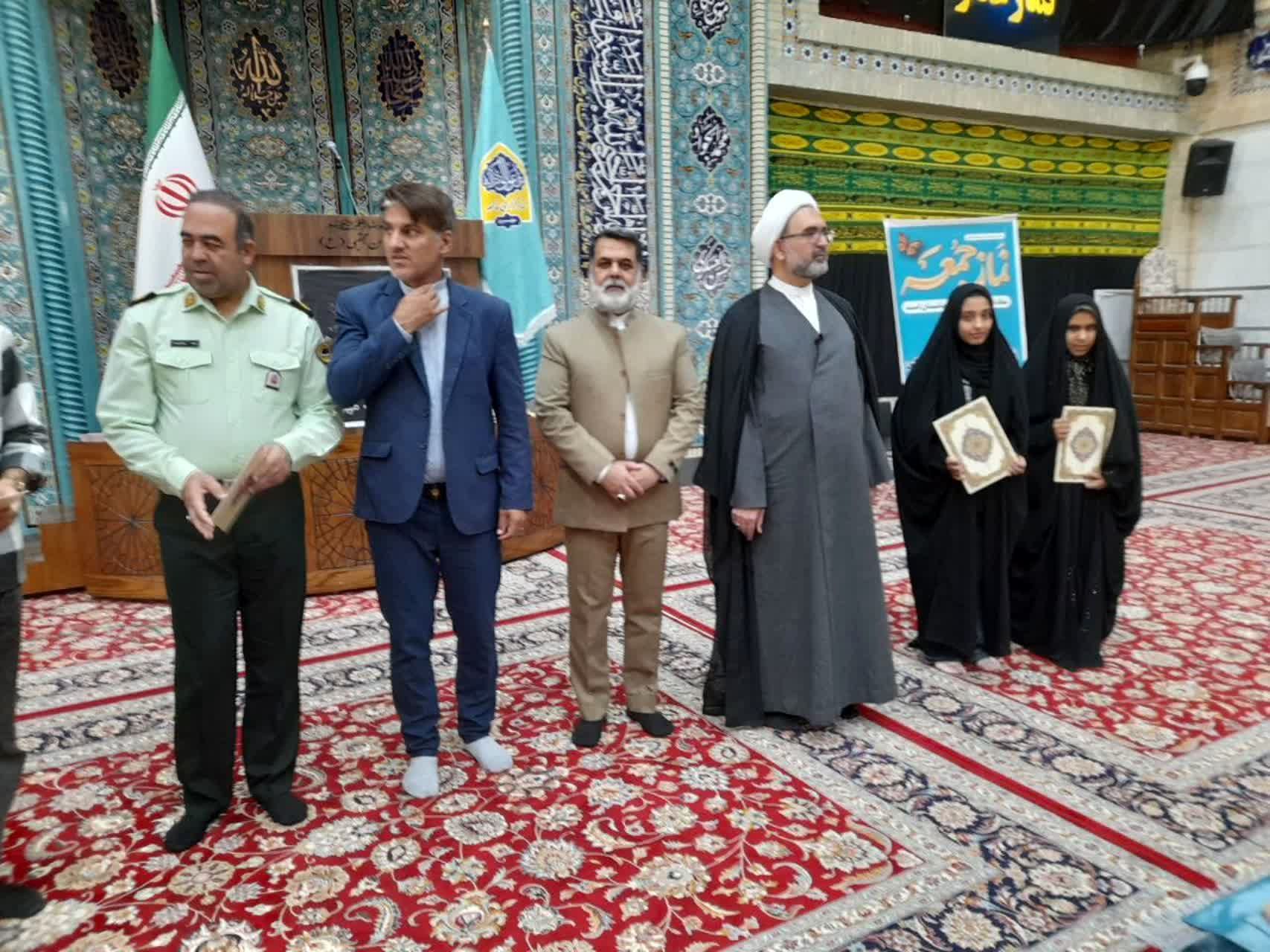 دانش‌آموزان مهریزی در مسابقات کشوری درخشیدند