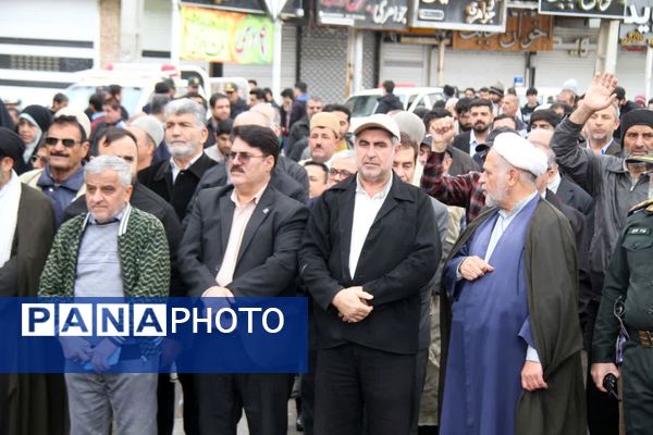 راهپیمایی 9 دی در بهبهان؛ فرهنگیان و دانش‌آموزان با آرمان‌های انقلاب تجدید بیعت کردند