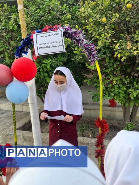 آیین افتتاحیه هفته «سفیران سلامت» در مدرسه شهید ابراهیم تنیده 