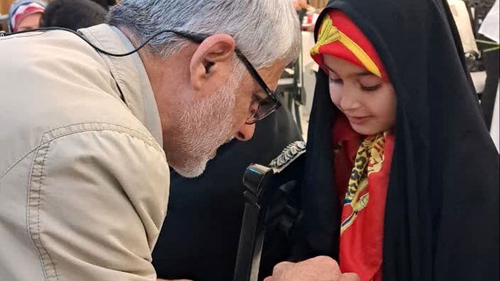 با کار خیر، شادی در دل مردم پدیدار و دنیا قشنگ‌تر می‌شود