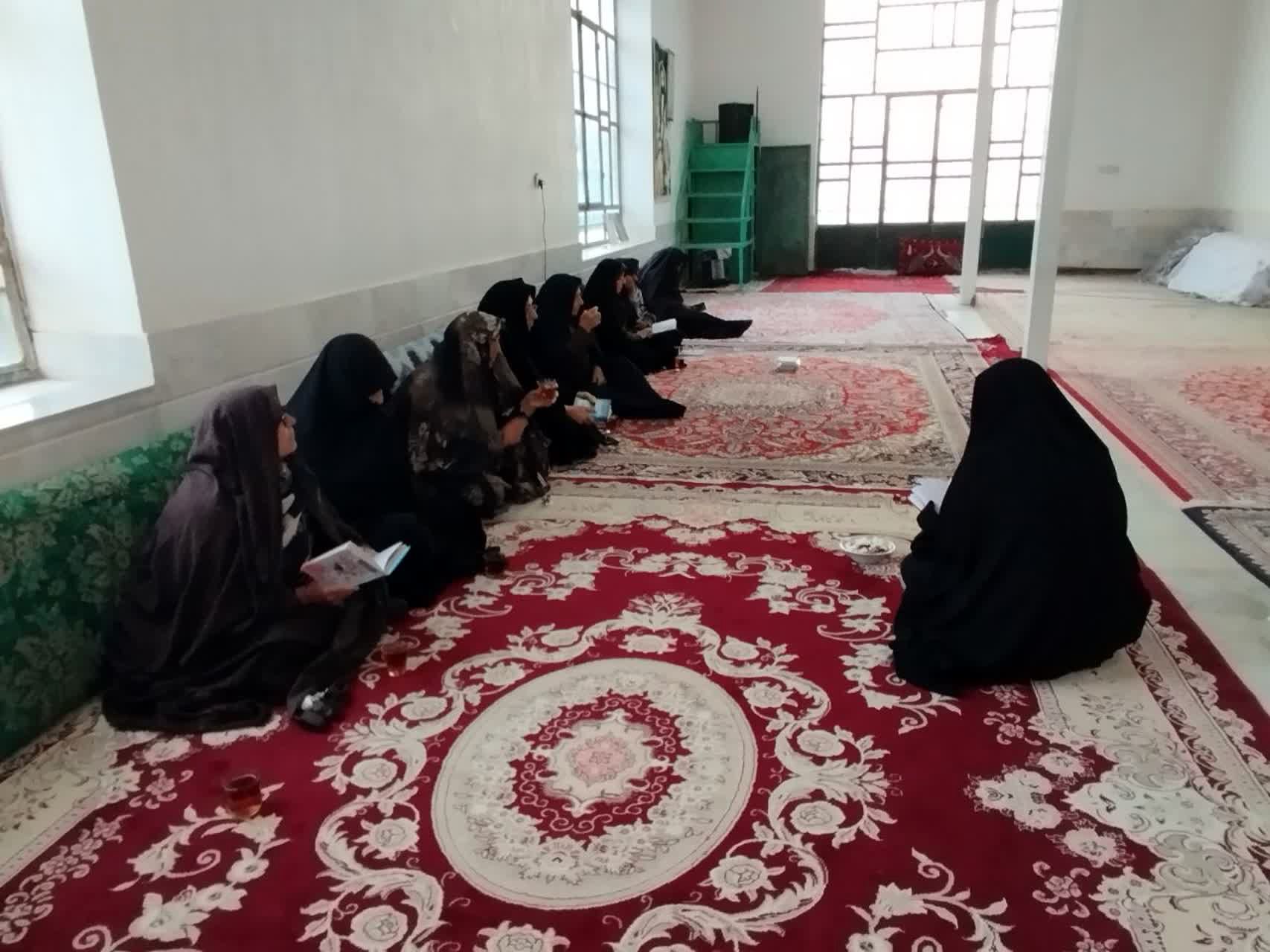 مراسم پرفیض دعای ندبه در امامزاده روستای مهدی آباد خلیل آباد