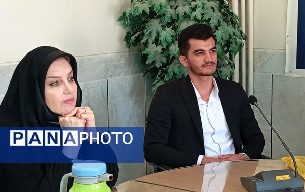 نشست مسئولان سازمان دانش‌آموزی و معاونان پرورشی در سازمان دانش‌آموزی استان چهارمحال وبختیاری
