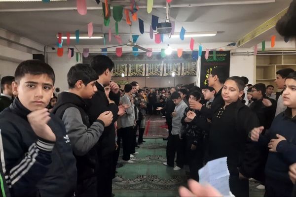 قرائت زیارت عاشورا به مناسبت شهادت حضرت فاطمه(س) 