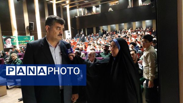 برگزاری یادواره شهدای فرهنگی و دانش‌آموزی در سالن غدیر شهرستان شیروان