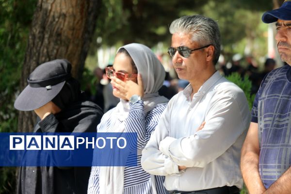 خاکسپاری پیکر پاک  سردار سرافراز اسلام شهید محمد کاظمی و شهدای جنگ تحمیلی در مشهد