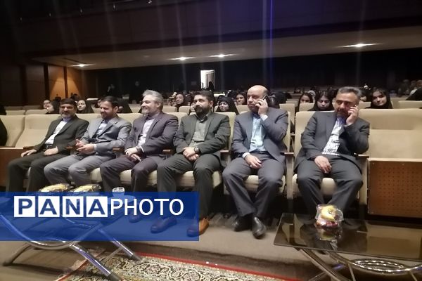 تقدیر از ستارگان علمی، فرهنگی و ورزشی دختر به‌مناسبت دهه کرامت