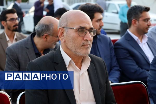 افتتاح هنرستان نساجی شهید ابراهیمی در یزد
