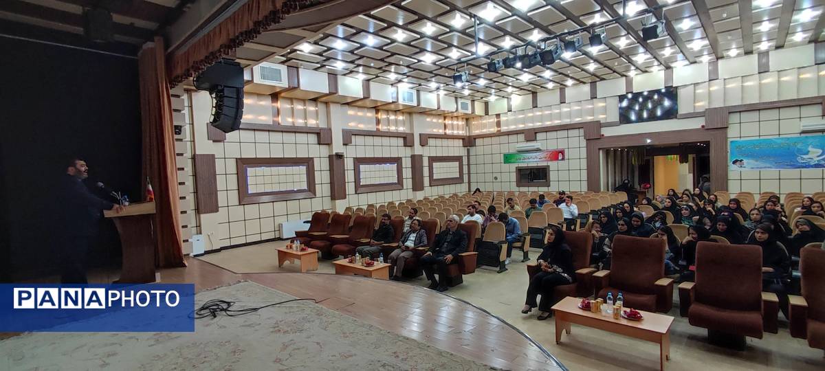 برگزاری نشست دادستانی شیروان با دانشجویان در دانشگاه آزاد اسلامی شهرستان شیروان
