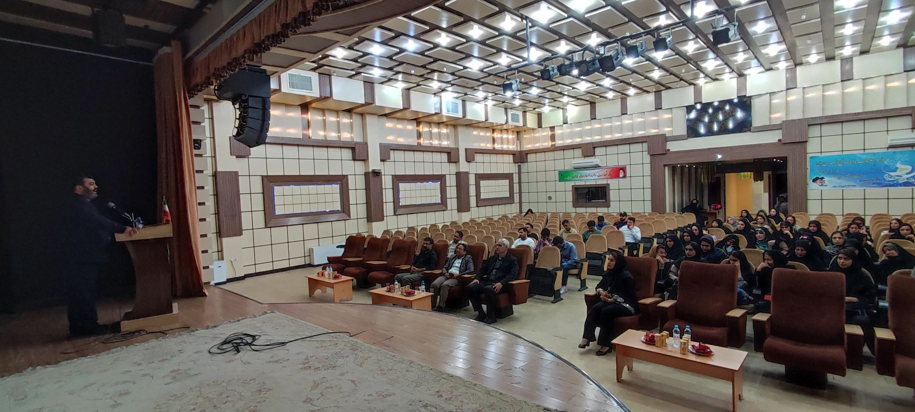 برگزاری نشست دادستانی شیروان با دانشجویان در دانشگاه آزاد اسلامی شهرستان شیروان
