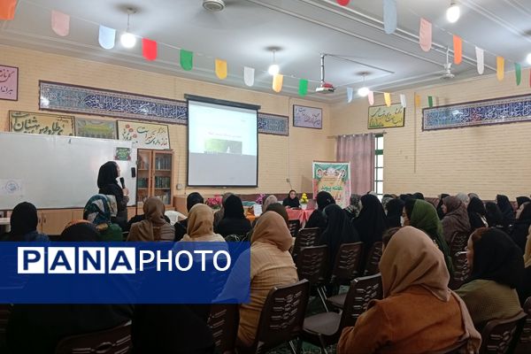 جلسه و انتخابات انجمن اولیا و مربیان دبیرستان نرجس۱ 