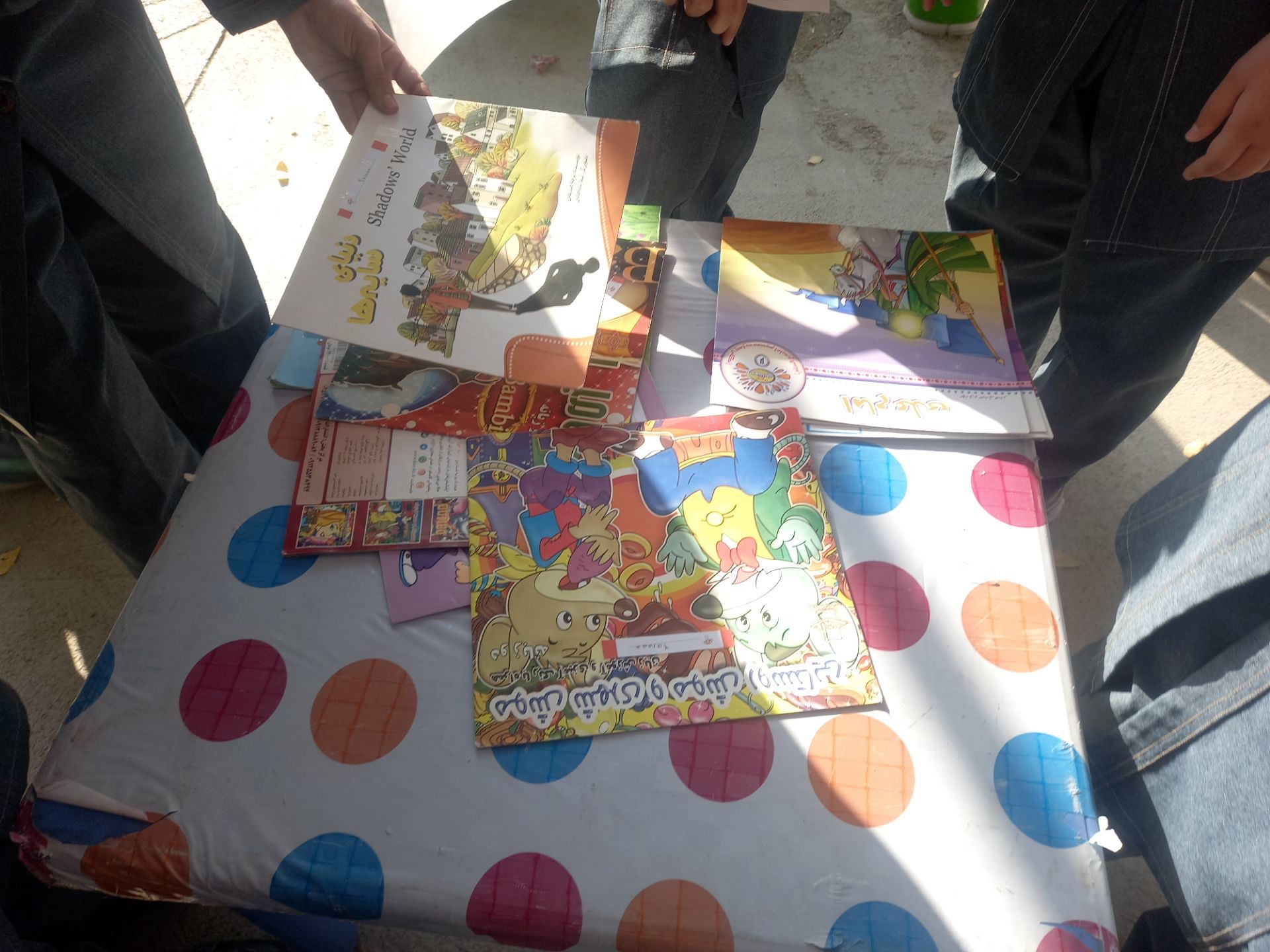 جشن هفته  کتاب خوانی در دبستان فرهنگ فرازمند