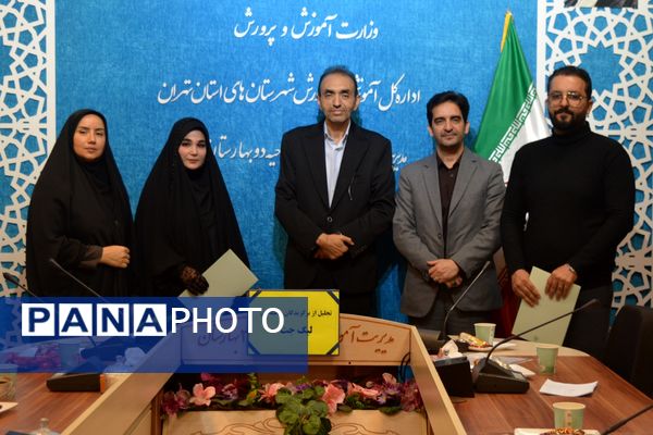 تقدیر از برگزیدگان لیگ جت در سالن فرهنگ بهارستان‌دو