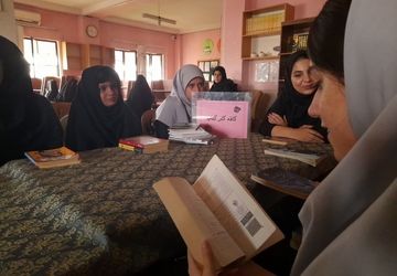 دورهمی دانش‌آموزان دوستدار کتاب در بابل