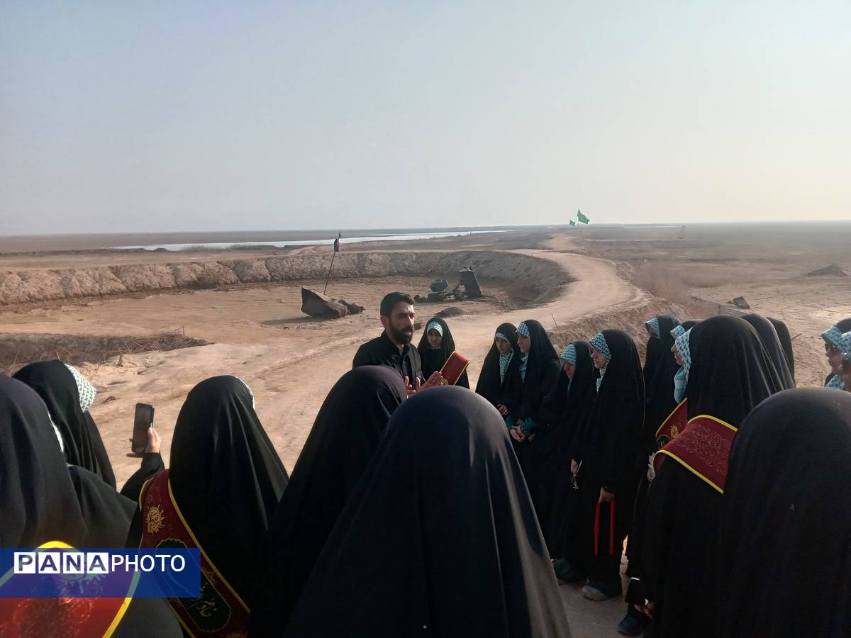 بازدید دانش آموزان خادم الشهدا از طلائیه 