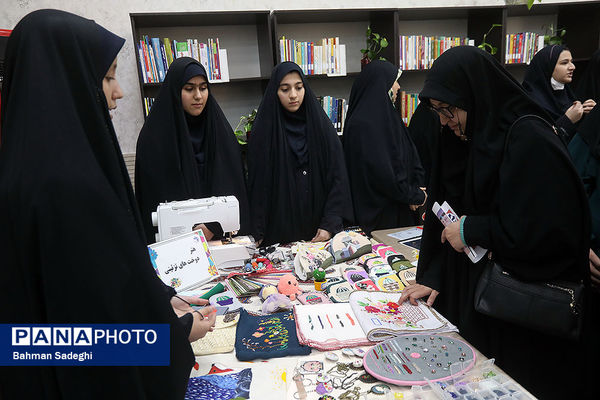 بازدید اصحاب رسانه از مدارس استعدادهای درخشان شهر تهران