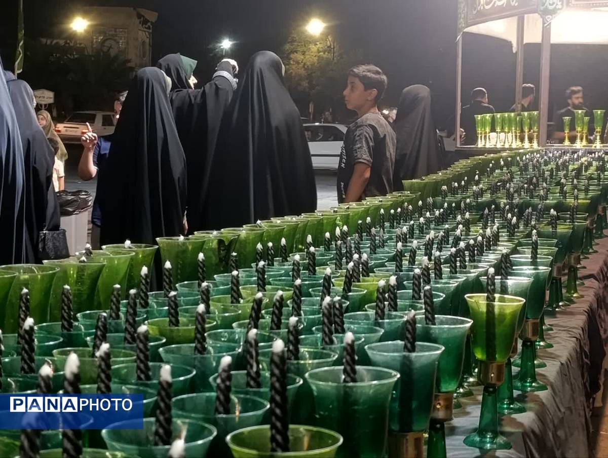 مراسم عزای شام غربت هشتمین آفتاب دل ها، همراه با آیین شمعگردانی