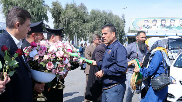 خوش‌آمدگویی مسئولان شهری قم به زائران کریمه اهل بیت(س)