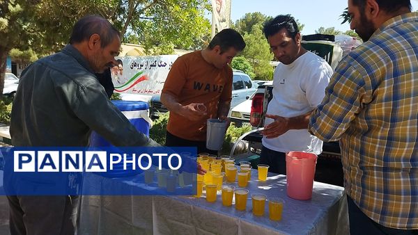 بازارچه مقاومتی در گلزار بهشت فضل نیشابور 