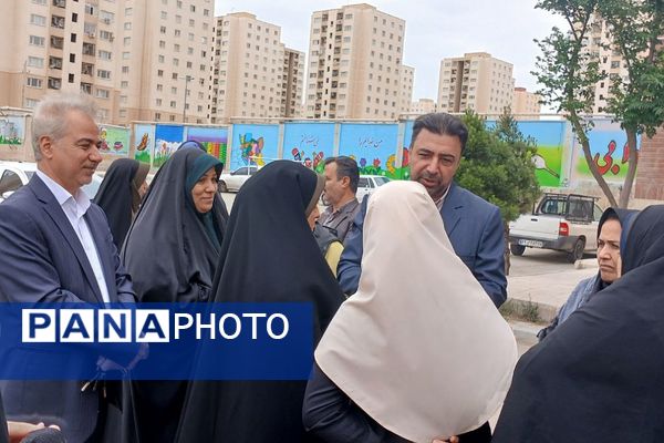 برگزاری مراسم باشکوه دهه کرامت در دبستان شهید بهاری پرند با حضور خادمین حرم رضوی