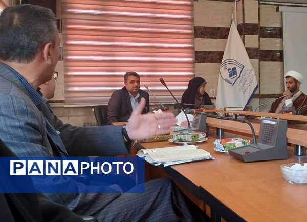 جلسه هم‌اندیشی معاونان و مربیان پرورشی و فرهنگی شهرستان فیروزکوه