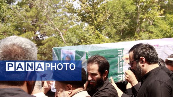 خاکسپاری پیکر پاک  سردار سرافراز اسلام شهید محمد کاظمی و شهدای جنگ تحمیلی در مشهد
