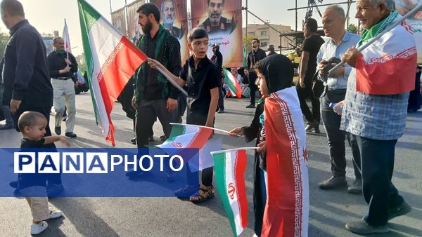 برافراشتن پرچم غیرت با بدرقه شهدای اقتدار