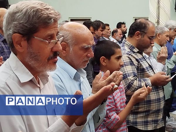 نماز باشکوه عید سعید قربان در شهرستان کاشمر 
