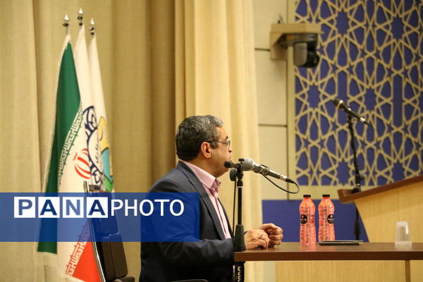  برنامه‌ای با موضوع زندگی به سبک خودمون با محور بخشش، گذشت و کنترل خشم در نجف‌آباد