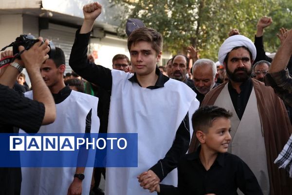 اعلام انزجار مردم قم از یاوه گویی‌های استکبار جهانی با راهپیمایی «عهد خون»