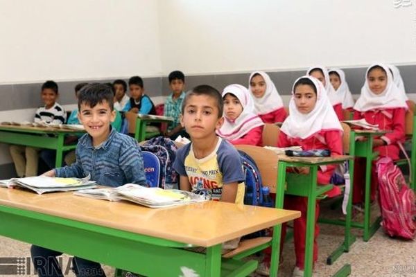 «مدرسه‌سازی با مشارکت فرهنگیان» در لرستان آغاز شد