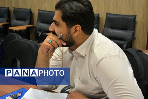 برگزاری جلسه توانمند سازی ویژه مشاوران جدیدالاورود در بهارستان دو
