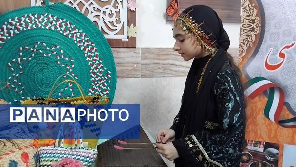 برگزاری جشنواره ایران شناسی در دبستان دخترانه شهدای ایران تایر