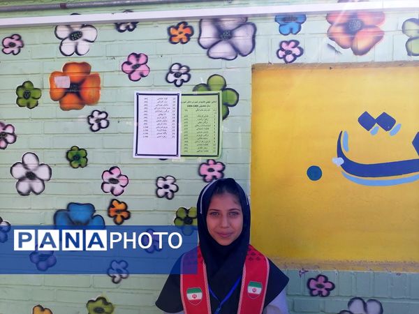 مراسم انتخابات شورای دانش آموزی در دبیرستان ناهید نخودی 