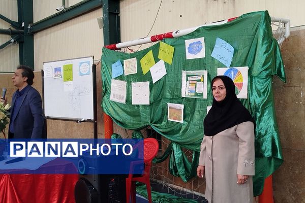  برگزاری کارگاه آموزشی هدایت و مشاوره  تحصیلی در دبیرستان تربیت رودهن  